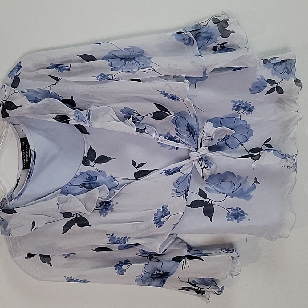 New York City Design Co Silk blue floral blouse ruffle tie front